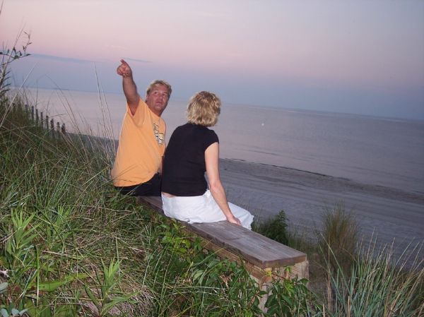 Pauly and Sue at sunset

